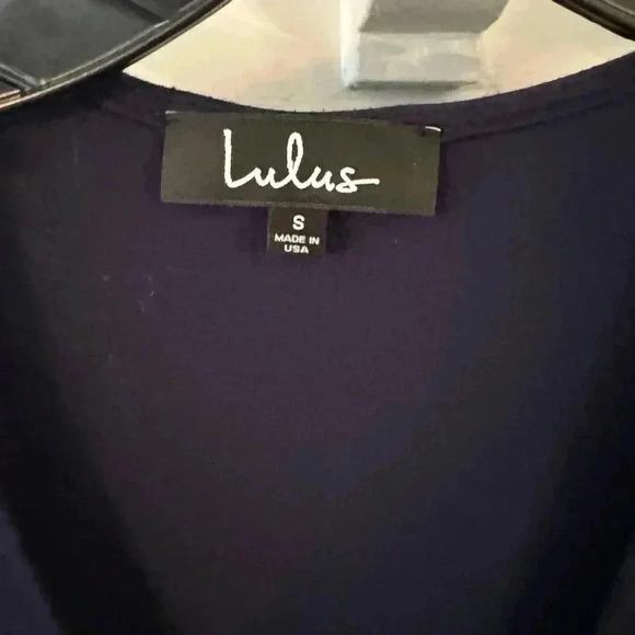 Lulus navy blue maxi wrap dress with tie. Short sleeves size small. - Picture 2 of 6